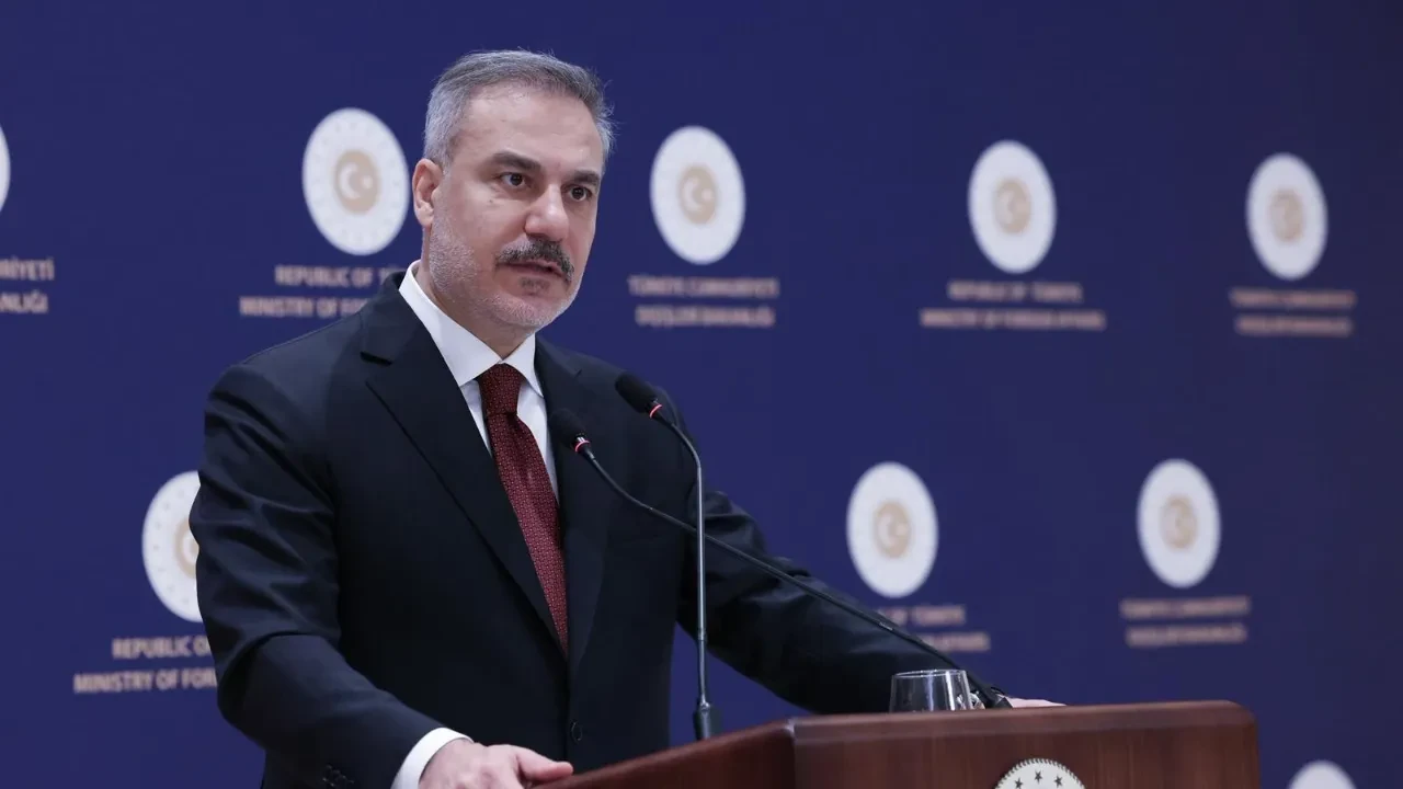 Bakan Fidan'ın Yunan gazeteciye verdiği cevap gündem oldu