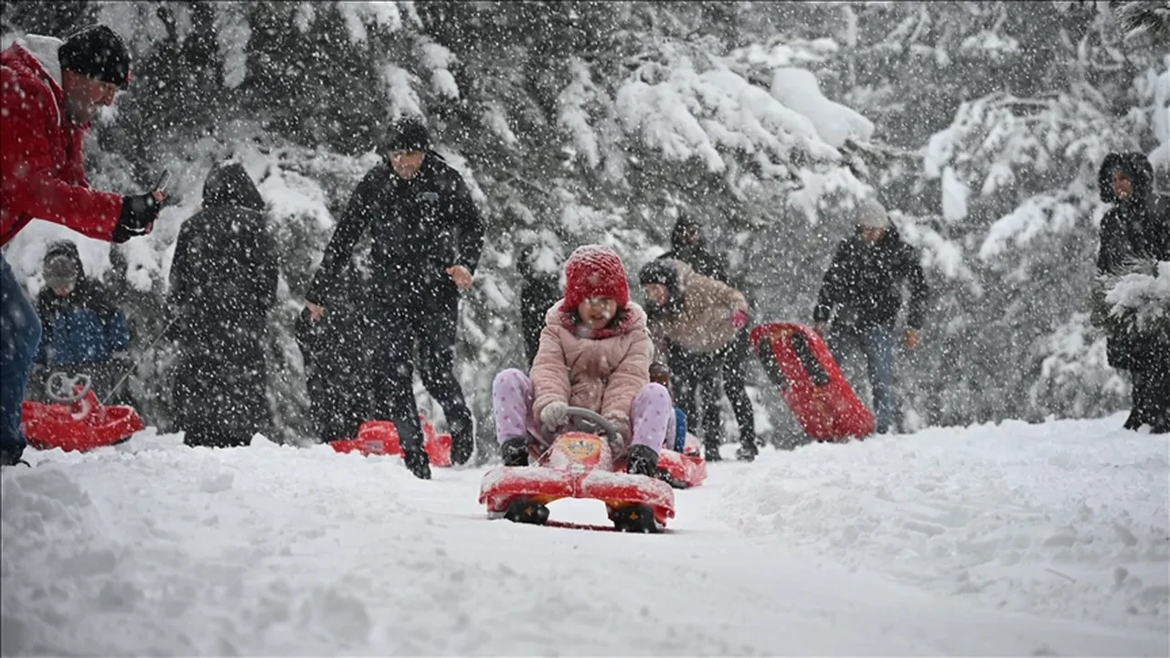 Eğitime kar molası! İşte okulların tatil olduğu il ve ilçeler