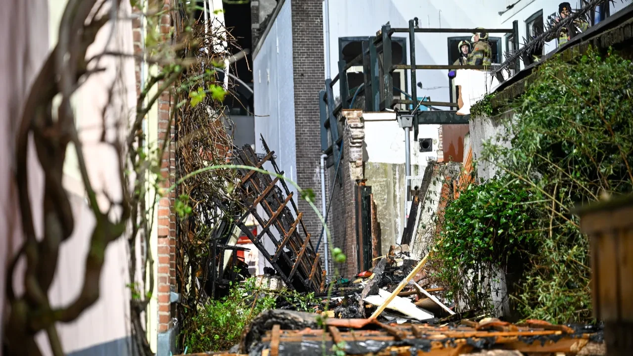 Hollanda'da korkunç patlama! Sokaklar savaş alanına döndü