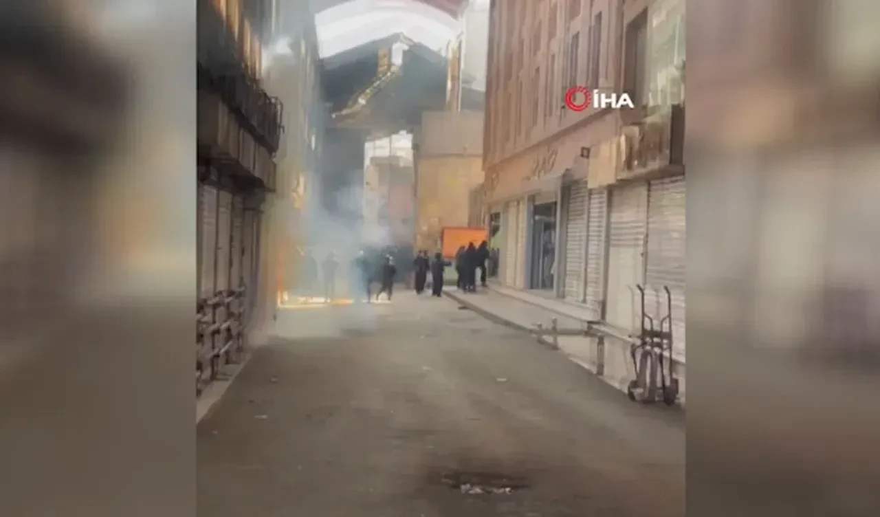 İranlı bakandan dikkat çeken iddia: Provokatörlere öldürmek için 3500 dolar ve uyuşturucu verdiler