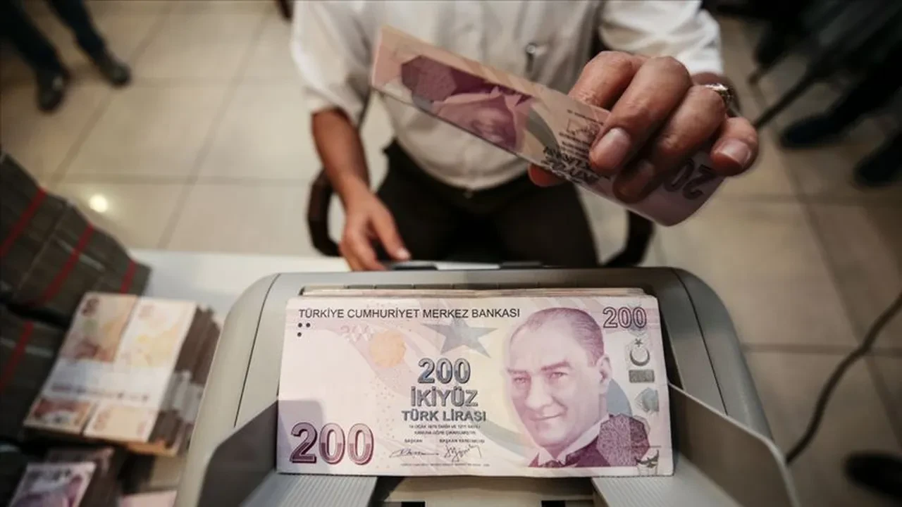 Memur ve emekli maaş farkı sorgulama 2026: Zamlı memur ve emekli maaşları yattı mı, farklar ne zaman yatacak?