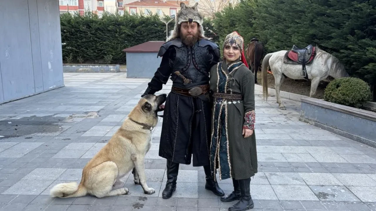 Nikah salonuna atlarla geldiler! Diriliş Ertuğrul'un Melikşah Alp'i İlknur Bakay ile dünyaevine girdi!