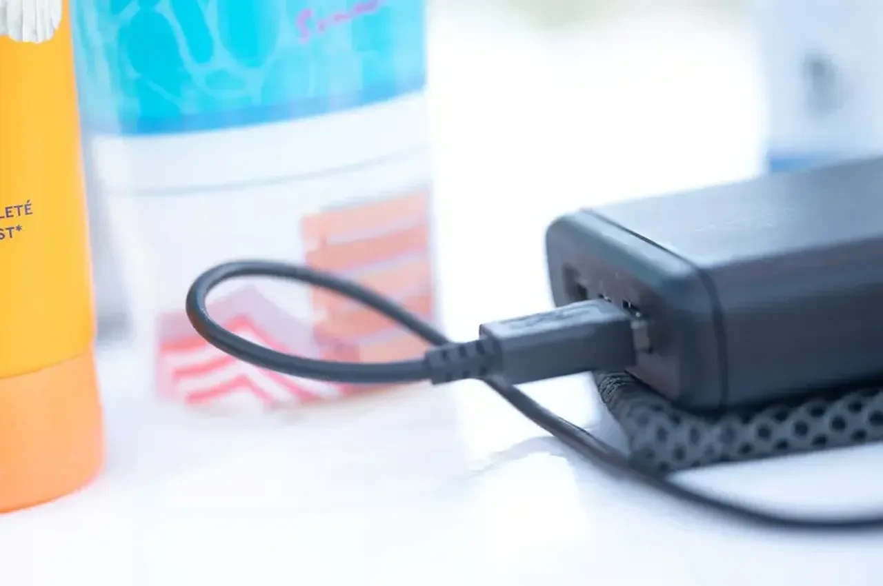 Uçaklarda powerbank dönemi değişiyor: Kurallar sertleşti