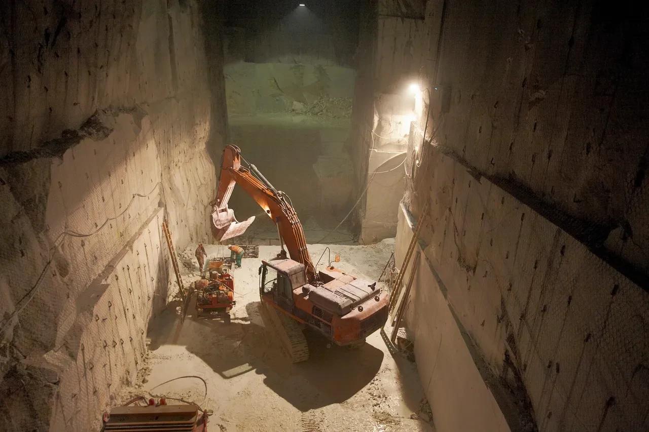 Uydu görüntüleri her şeyi ortaya çıkardı! İşte yıllarca saklanan dünyanın en gizli yer altı üsleri