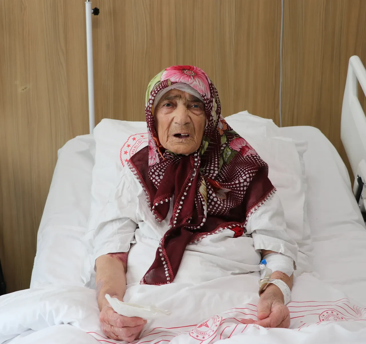 Yaşlı kadının midesinden çıkanlar şoke etti! Doktorlar bile şaştı kaldı: Neredeyse bir bebek ağırlığında