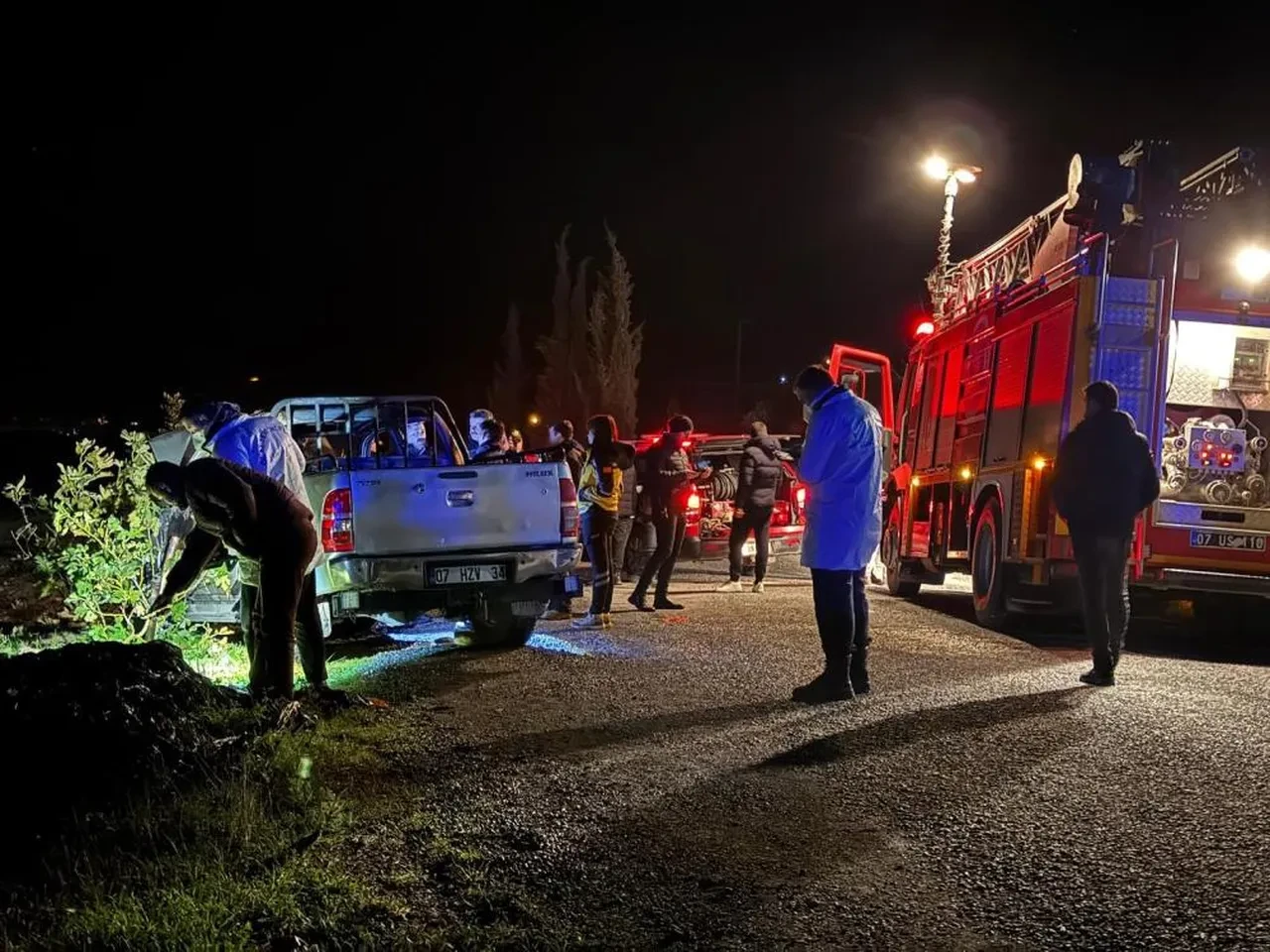 Antalya'da korkunç olay! Arabada yanmış ceset bulundu