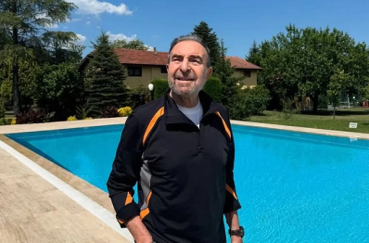 Arka Sokaklar'da beklenmedik haber! "Rıza Baba ayrıldı" iddiaları sosyal medyayı salladı 