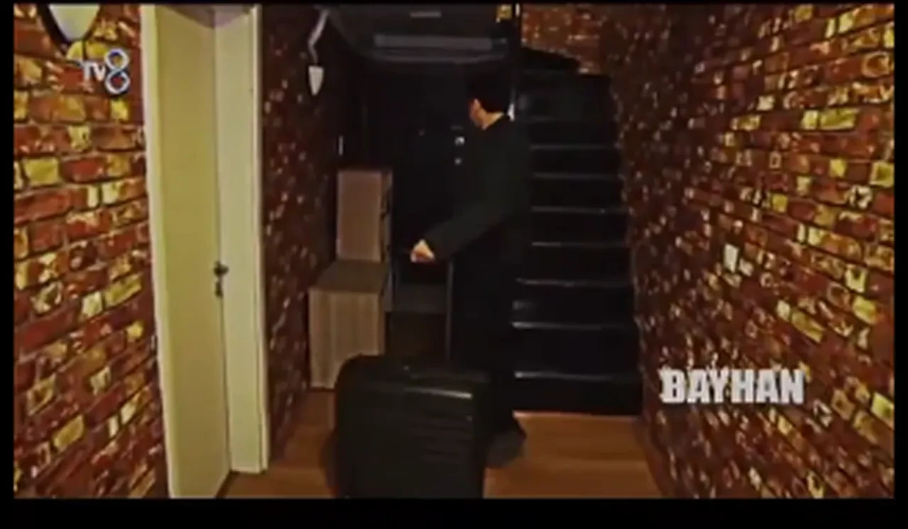 Bayhan'ın Survivor yarışması öncesi tek başına olduğu anlar sosyal medyayı salladı 