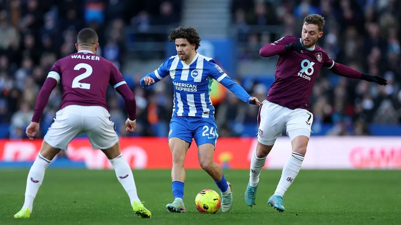Ferdi Kadıoğlu Brighton'dan ayrılıyor: Fenerbahçe'nin sonraki transferden payı vardı!