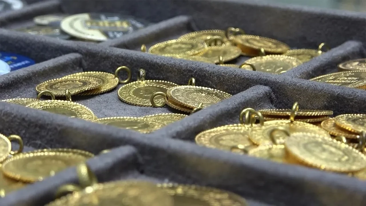 Hazineden 'altın alımları izlenecek' iddialarına yanıt