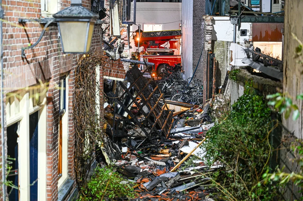 Hollanda'da bir ev havaya uçtu! Yaralılar var