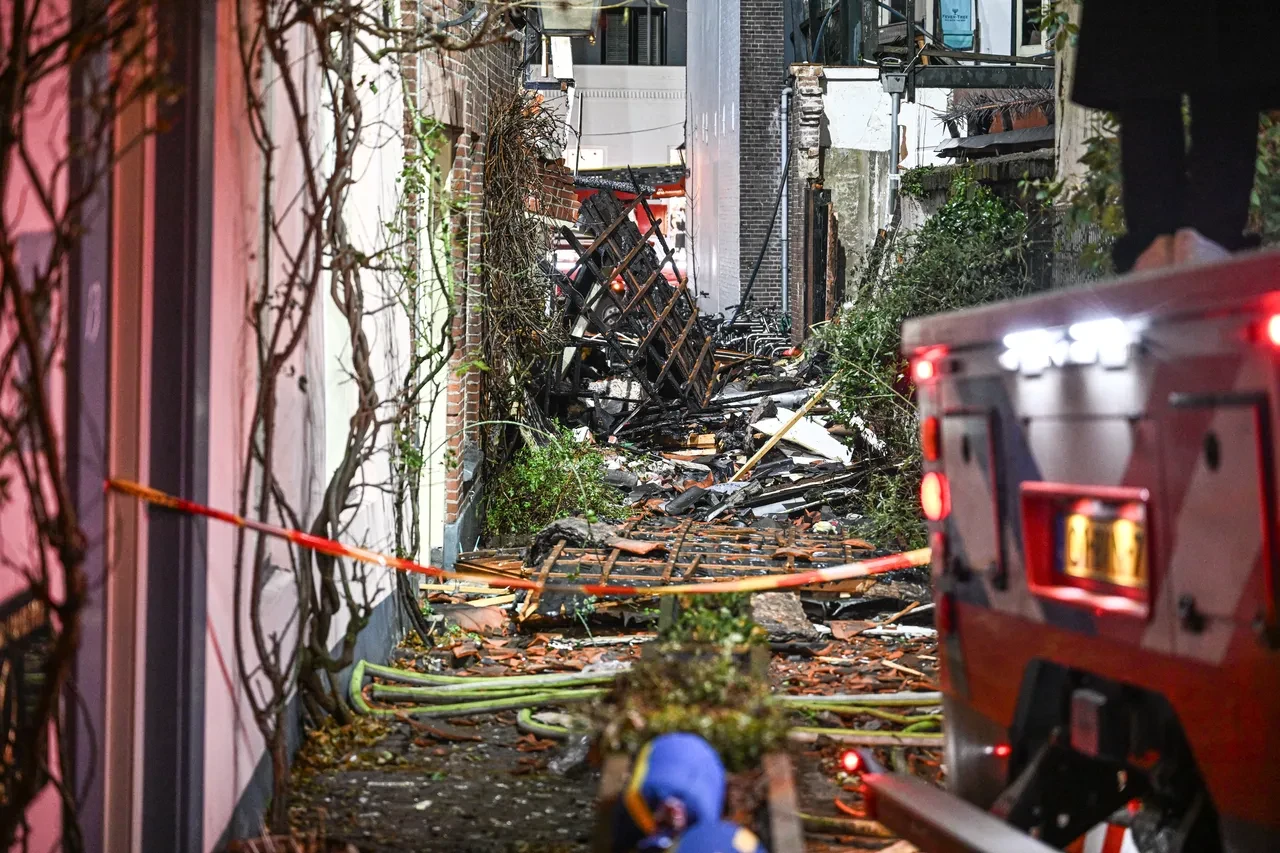 Hollanda'da bir ev havaya uçtu! Yaralılar var