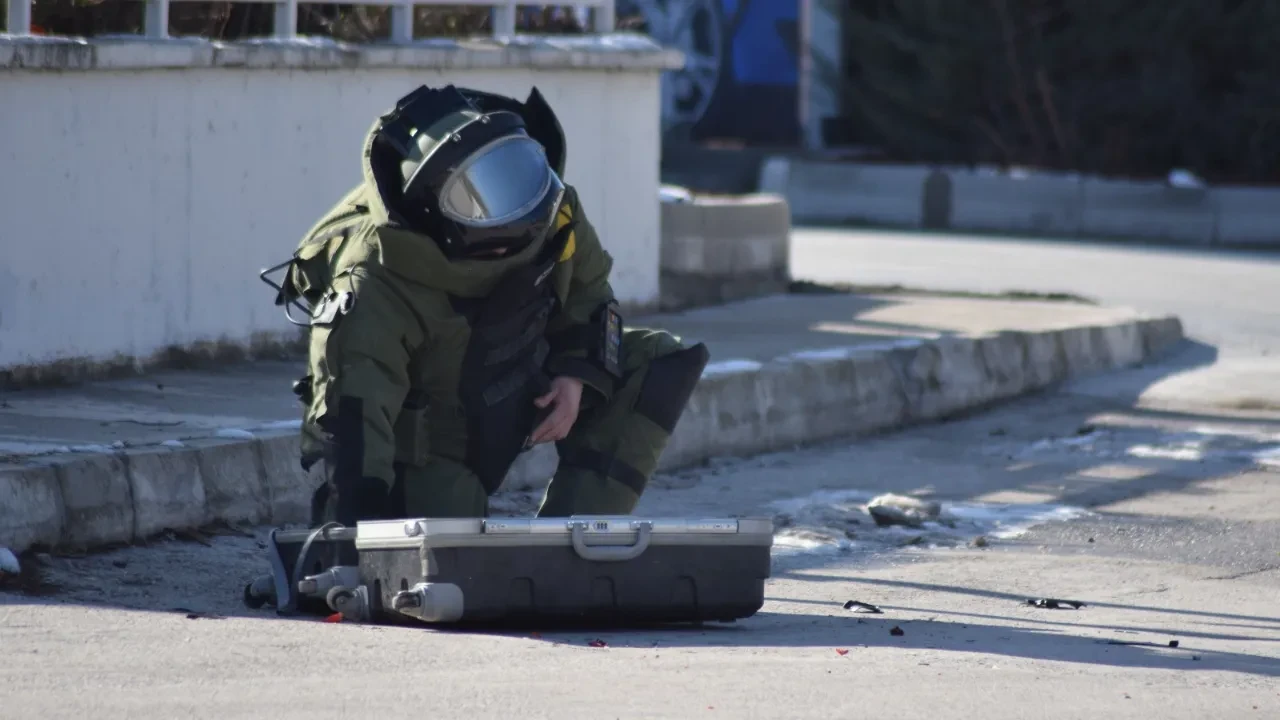 Karaman'da bomba paniği! Yürekler ağza geldi