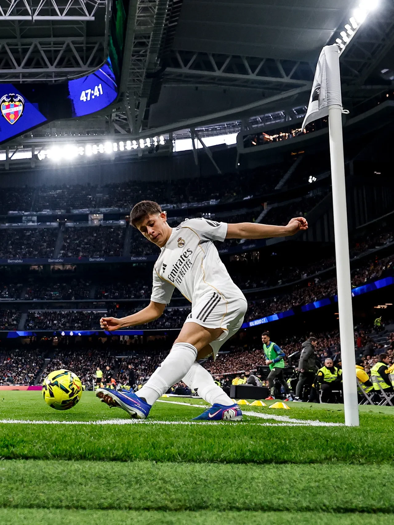 Arda Güler Real Madrid'i ipten aldı ve maçın adamı seçildi!