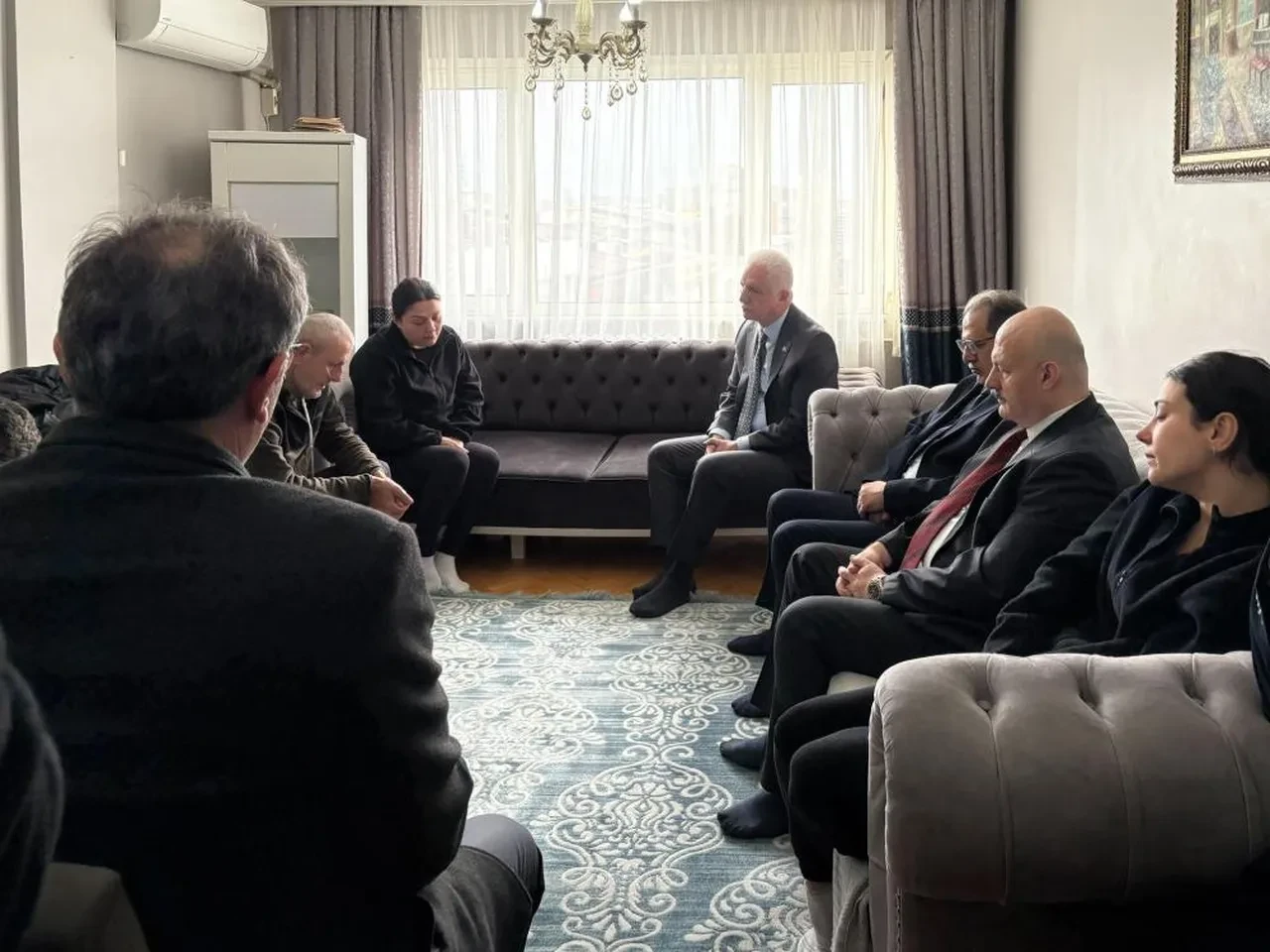 Atlas Çağlayan'ın annesi Gülhan Ünlü: Onlar katil, çocuk olan toprak altında olan yavrularımız