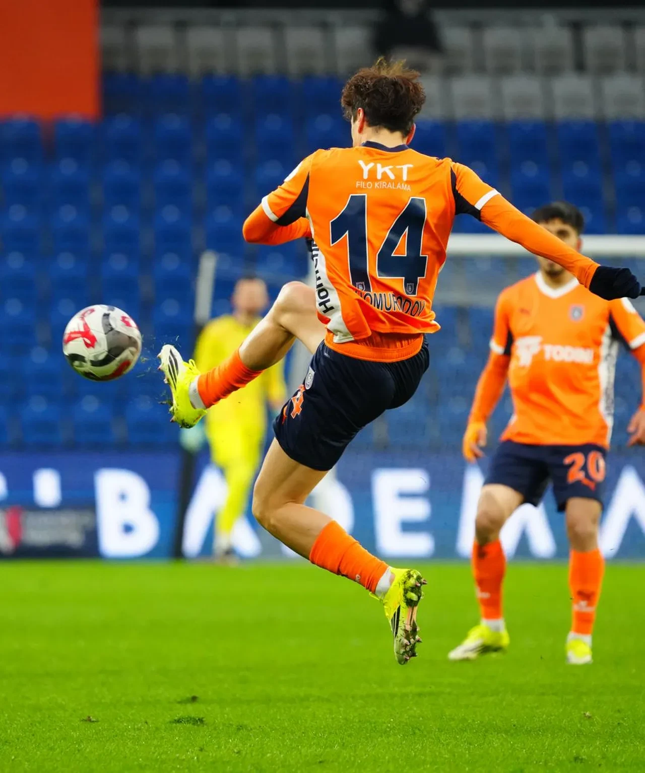 Başakşehir Süper Lig'in ikinci yarısına galibiyetle başladı!