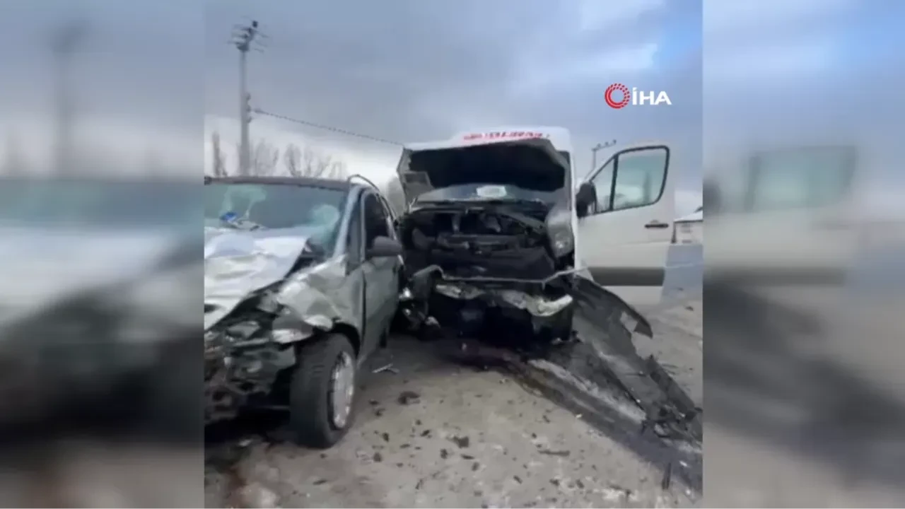 Bolu-Mudurnu yolunda korkunç kaza: 1'i ağır çok sayıda yaralı var!