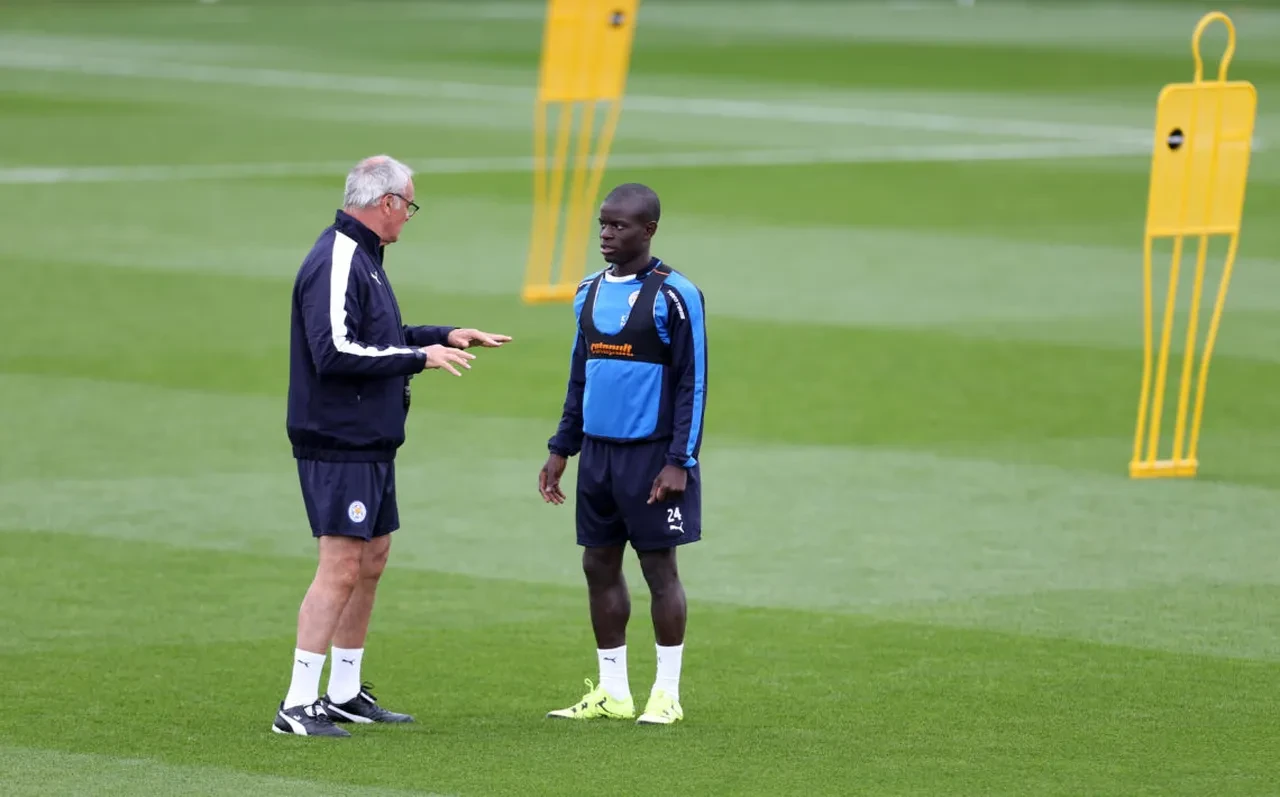 Fenerbahçe'nin transfer sürprizi N'Golo Kante için eski hocasından çarpıcı sözler: "10 saniye sonra baktığımda..."