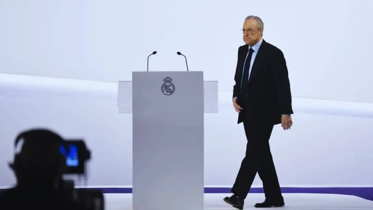 Florentino Perez'den Vinicius Junior kararı: Real Madrid'de sular durulmuyor!