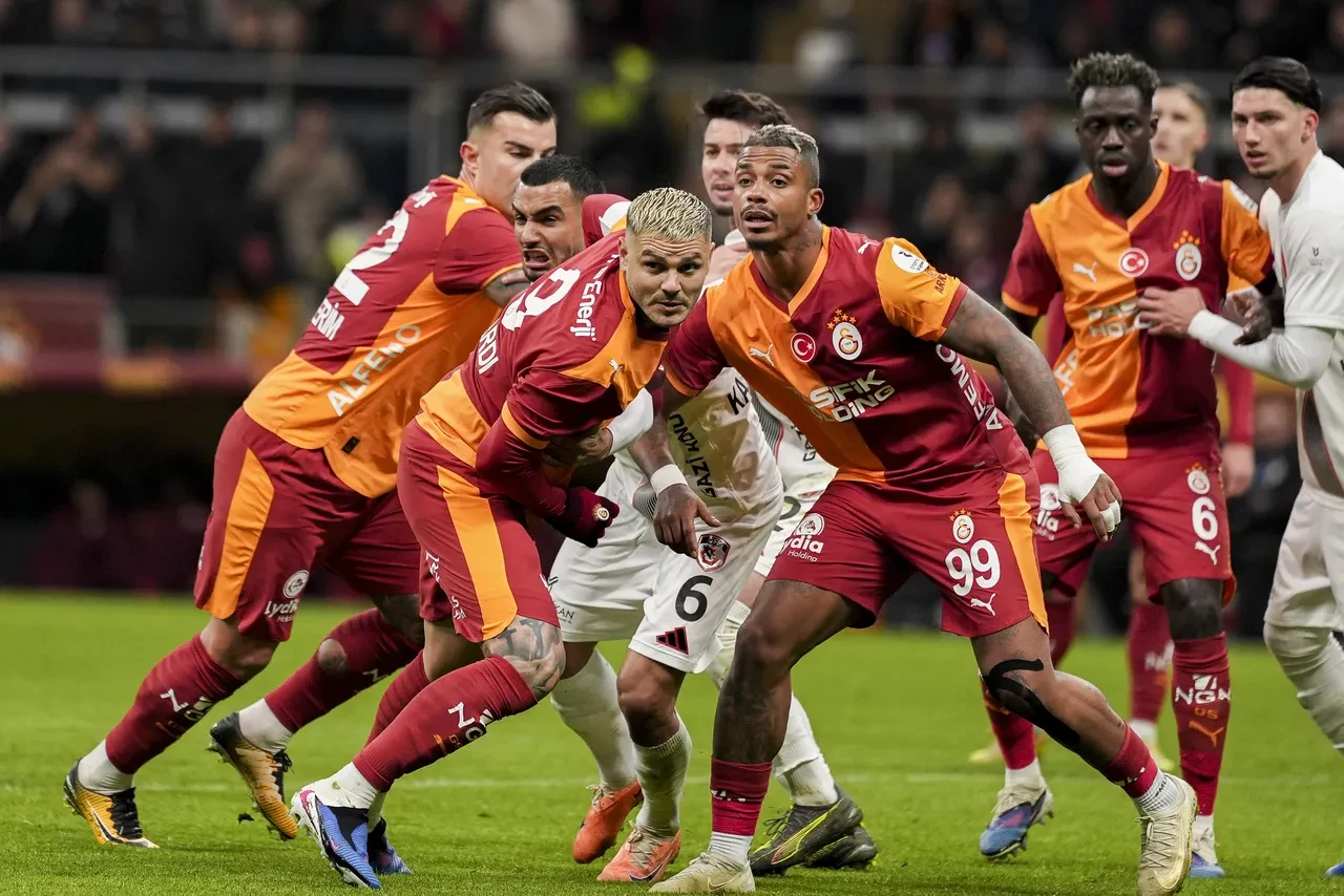 Galatasaray ve Gaziantep FK İstanbul'da puanları paylaştı: Zorlu karşılaşmada goller art arda geldi ama kazanan çıkmadı!