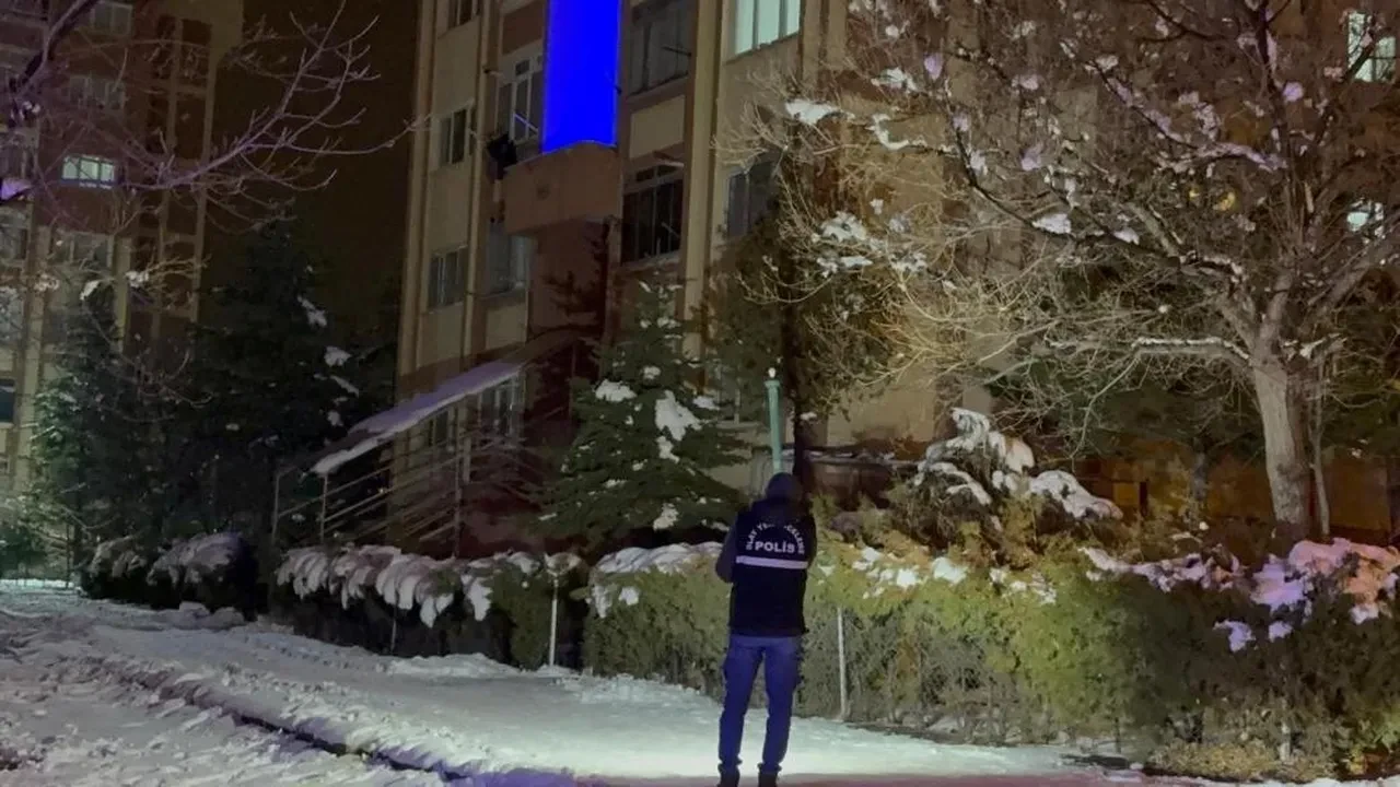 Karne günü acı olay! 3 zayıfı olan lise öğrencisi intihar etti