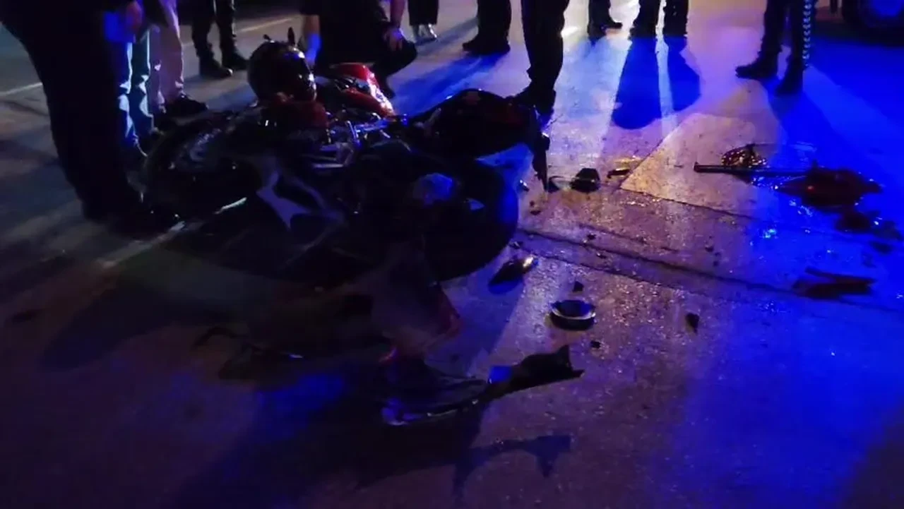 Sosyal medya fenomeni korkunç kazada can verdi! Yürek yakan 'kask' detayı 