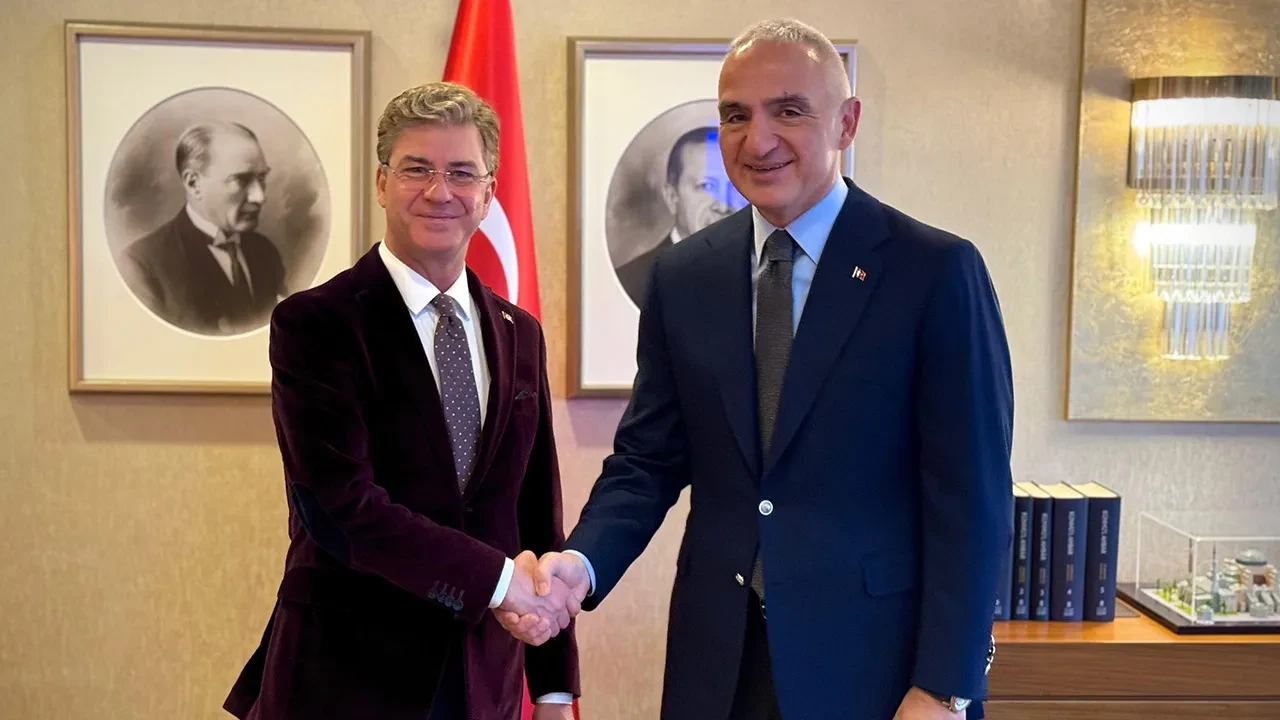 Tan Sağtürk’e yeni görev: Kültür ve Sanat Bakan Danışmanı oldu