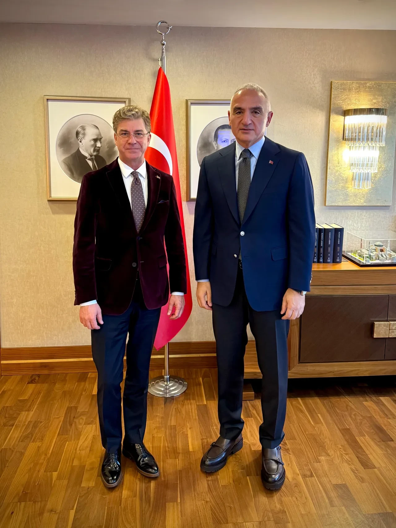 Tan Sağtürk’e yeni görev: Kültür ve Sanat Bakan Danışmanı oldu