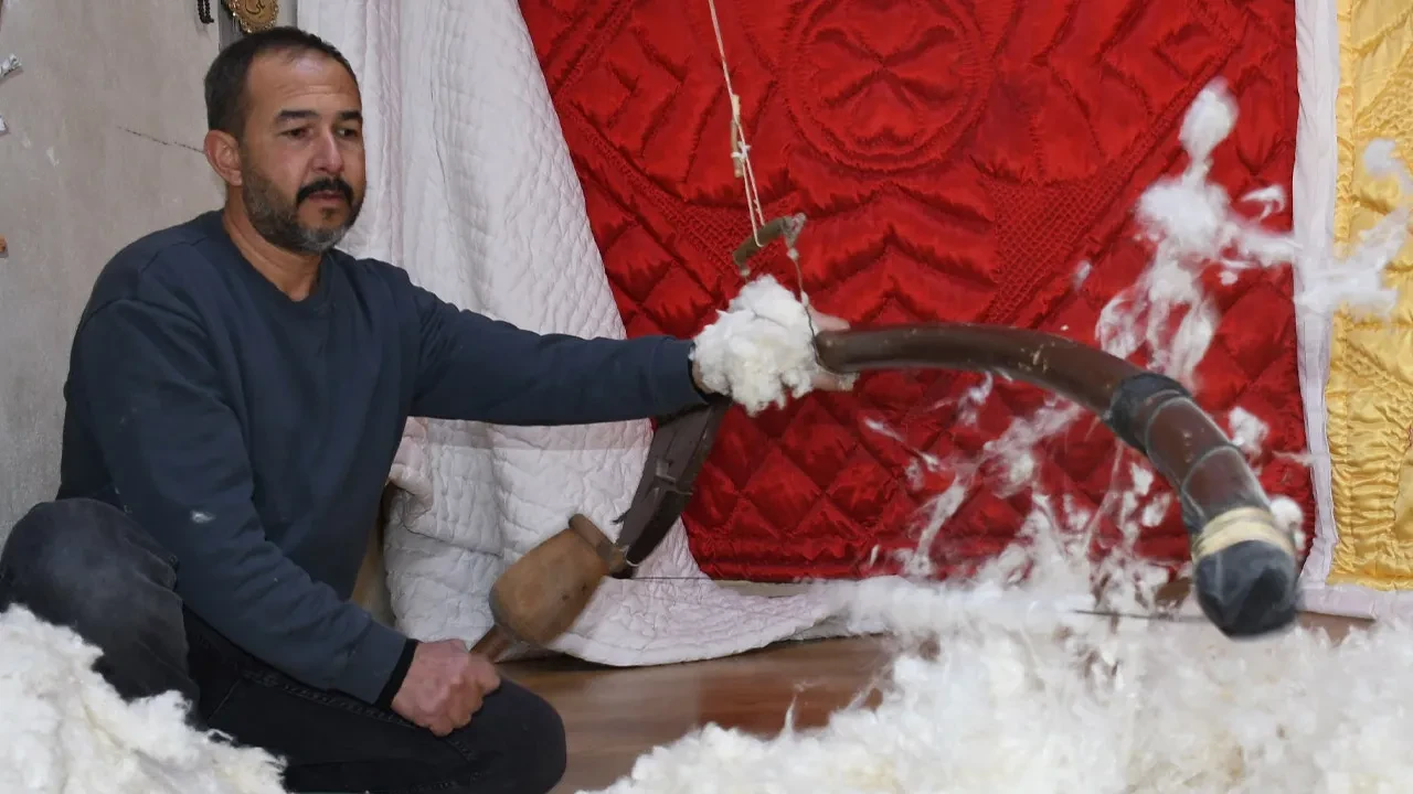 Teknolojiye meydan okuyor, 33 yıldır işi yapıyor! 'Bu mesleğin son temsilcisiyim'