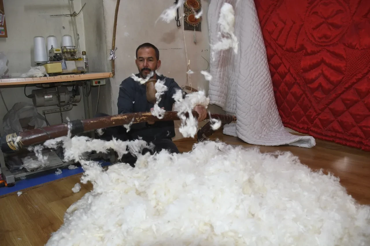 Teknolojiye meydan okuyor, 33 yıldır işi yapıyor! 'Bu mesleğin son temsilcisiyim'