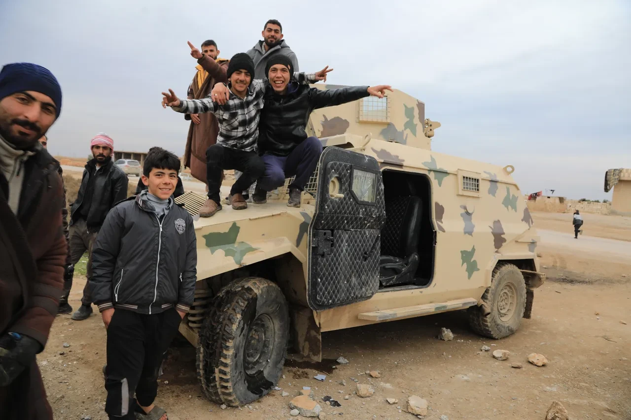 YPG/SDG gitti bölgenin asıl sahiplerinin hasreti bitti: 'Çok zor yollardan geçtik'