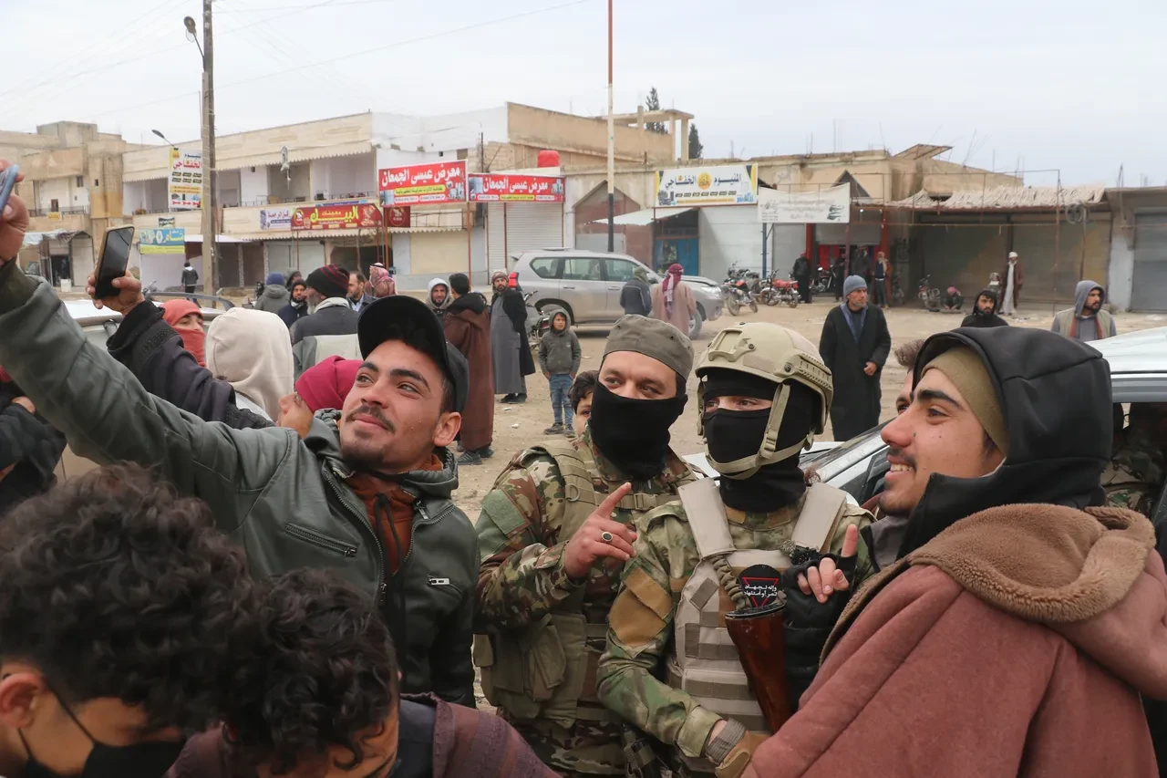 YPG/SDG gitti bölgenin asıl sahiplerinin hasreti bitti: 'Çok zor yollardan geçtik'