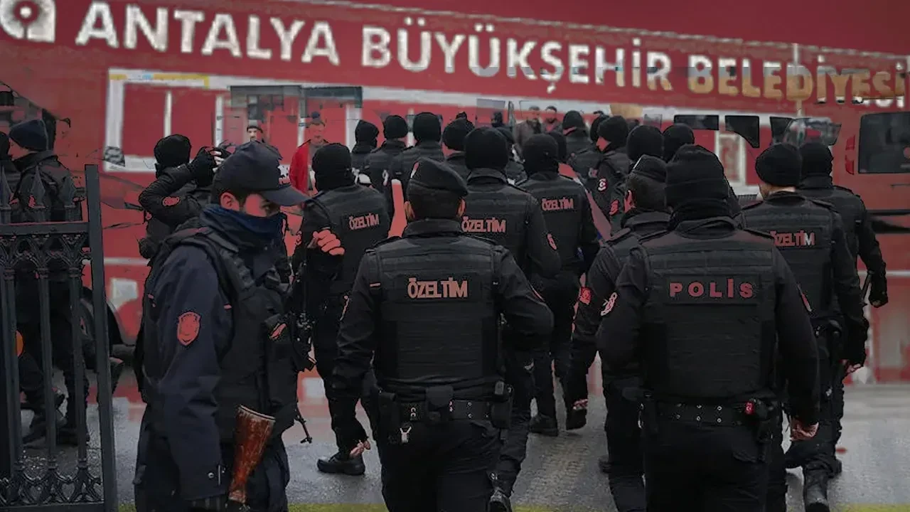 Antalya Büyükşehir Belediyesi'nde yolsuzluk operasyon: 5 zanlı tutuklandı