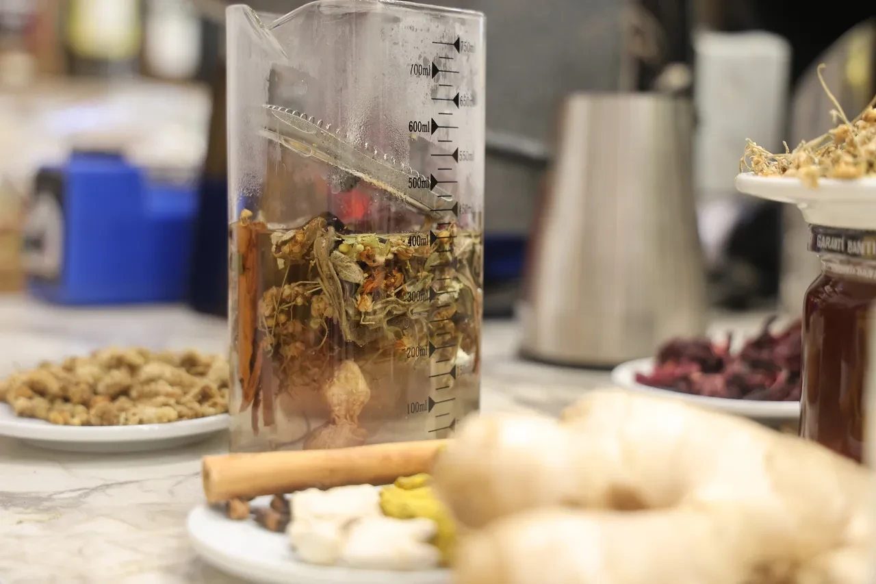 Bağışıklık sistemini güçlendiren doğal şifa! Kışın içildiğinde hastalık pas geçiyor