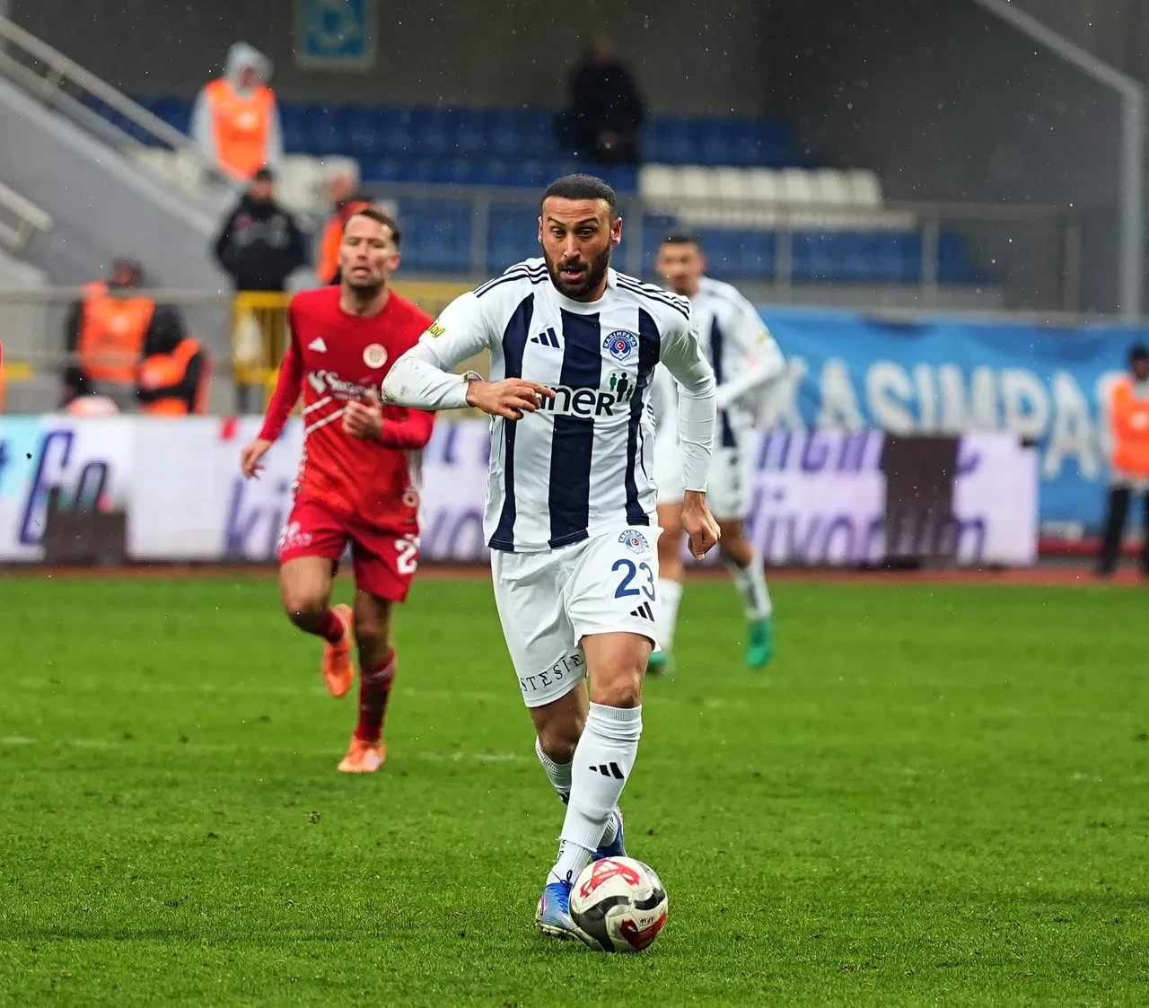 Kasımpaşa'da İrfan Can Kahveci formayı giydi ve puanlar paylaşıldı!