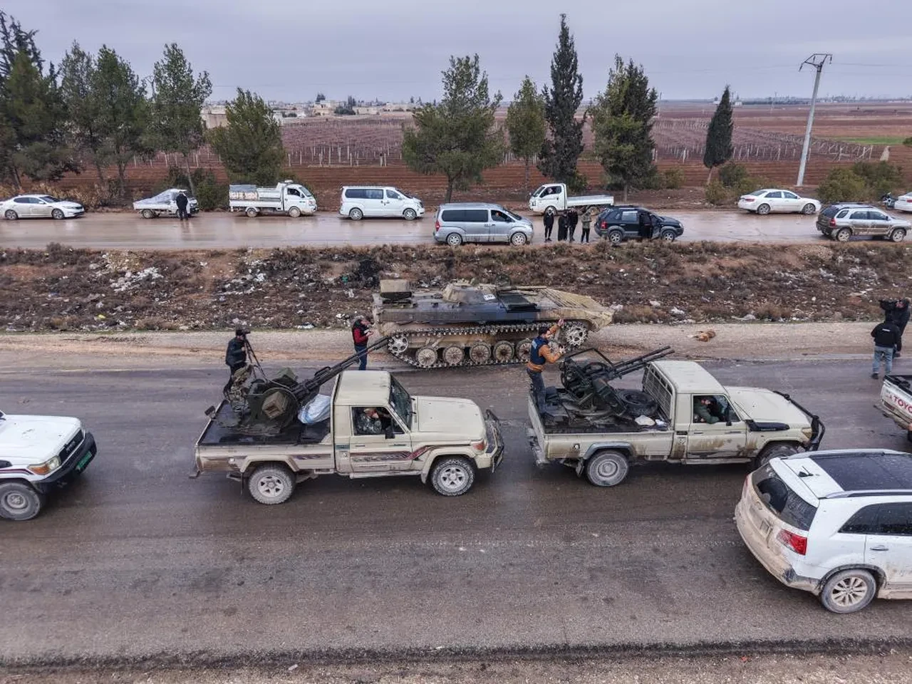 Suriye ordu güçleri ilerliyor terör örgütü YPG katliam yaparak bölgeden çekiliyor!
