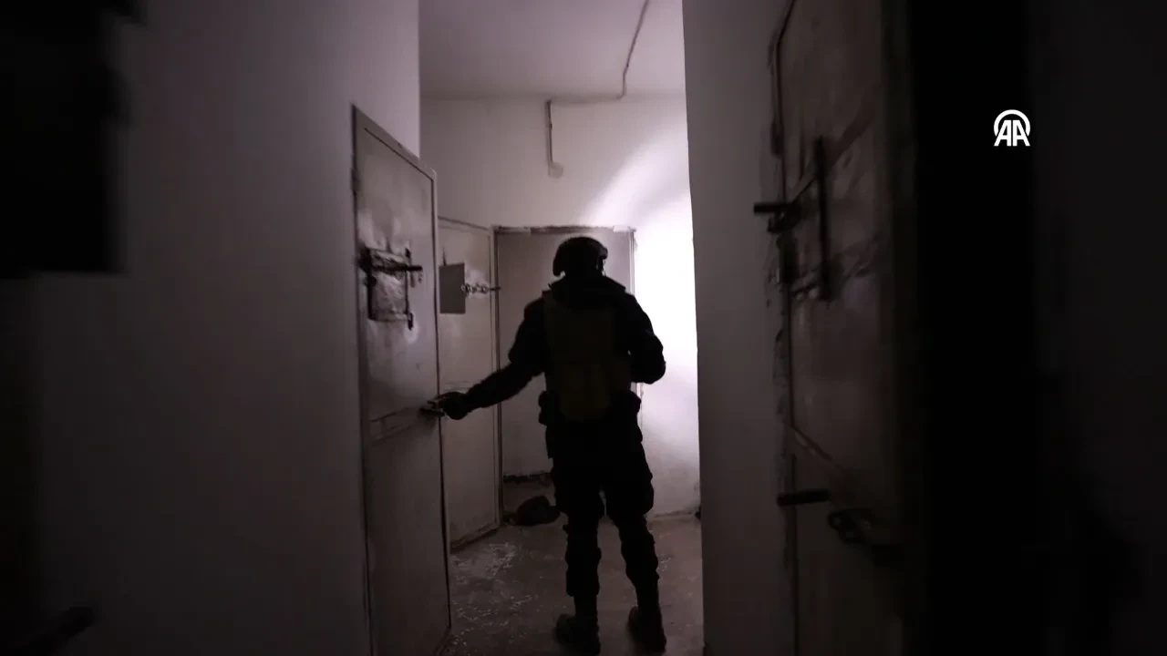 Terör örgütü YPG, Tabka şehrinden çekilirken hapishanedeki esirleri infaz etti