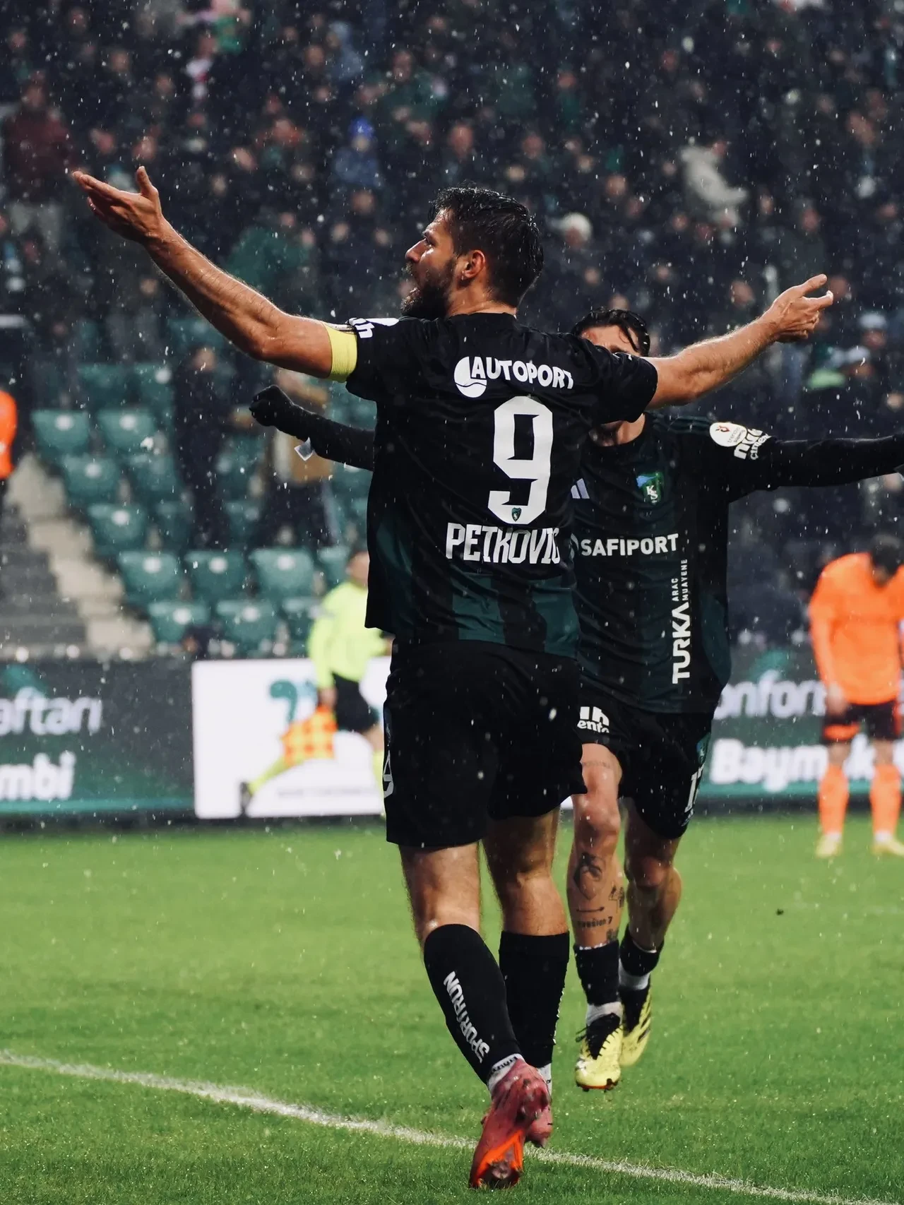 Trabzonspor Kocaelispor deplasmanında son dakikada kazandı: Körfez'de kritik zafer!