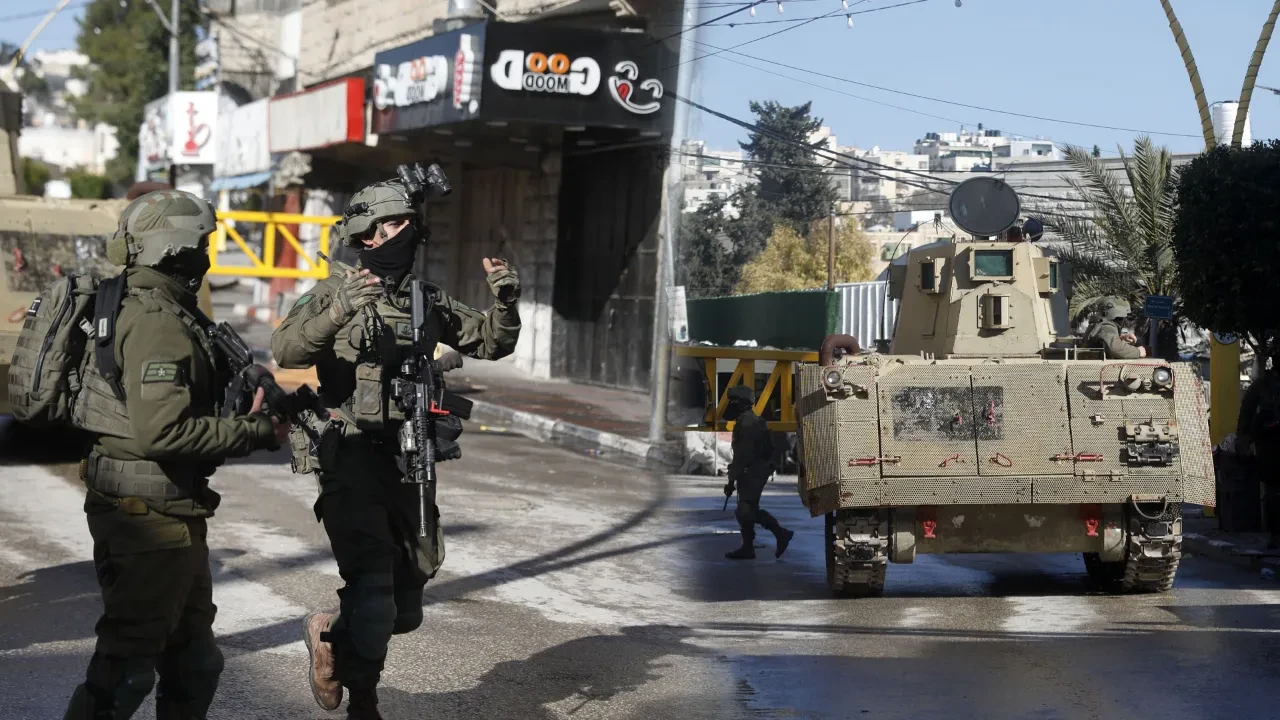 Batı Şeria'nın ilhakına hazırlık mı? İsrail ordusundan El Halil'e saldırı