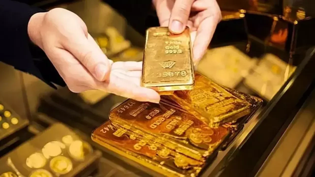 İki dev bankadan altın için farklı yorum