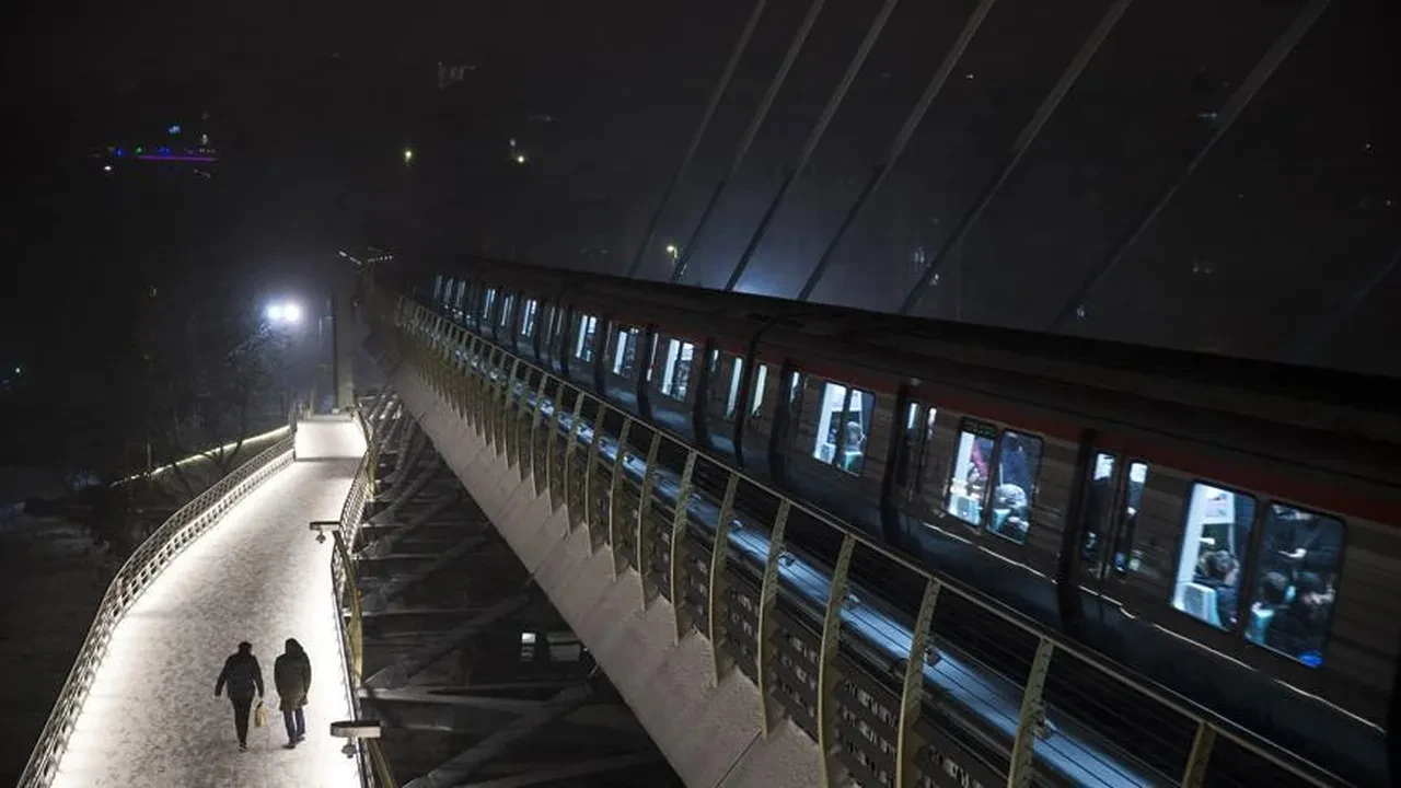 İstanbul’da bugün otobüs, metrobüs, tramvay, metro, marmaray, minibüs ve vapurlar çalışıyor mu? 19 Ocak toplu taşıma seferleri iptal mi?