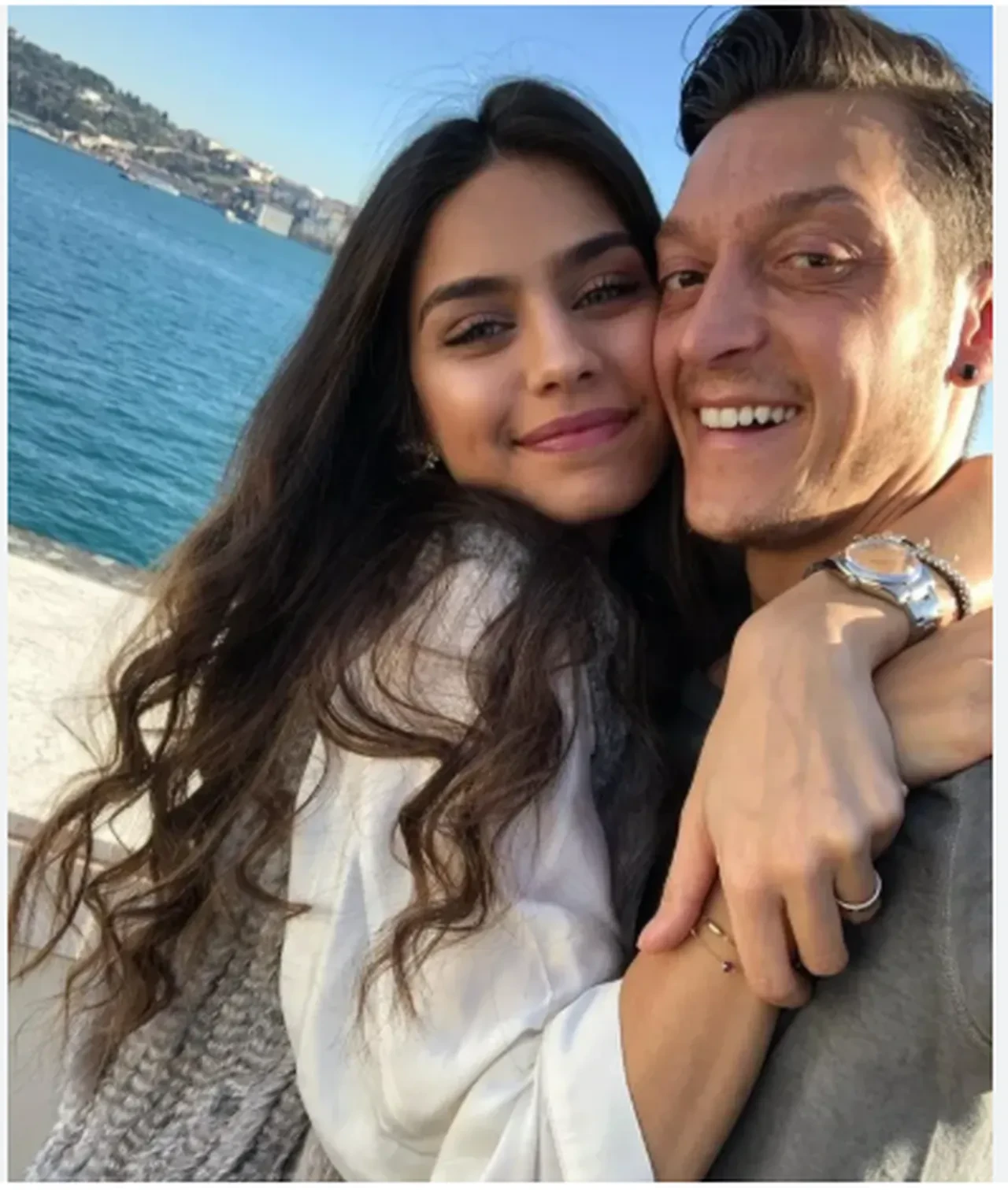 Mesut Özil ve Amine Gülşe'den müjdeli haber! 3. bebek geliyor 