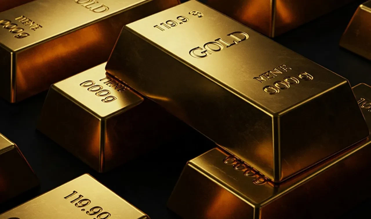 Rusya külçe külçe altın bozdurmaya başladı