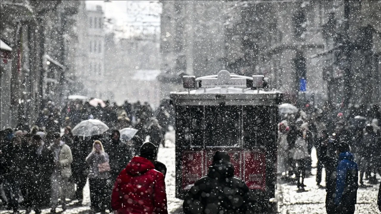 Salı günü kar yağacak mı? 20 Ocak İstanbul'da kar devam edecek mi?