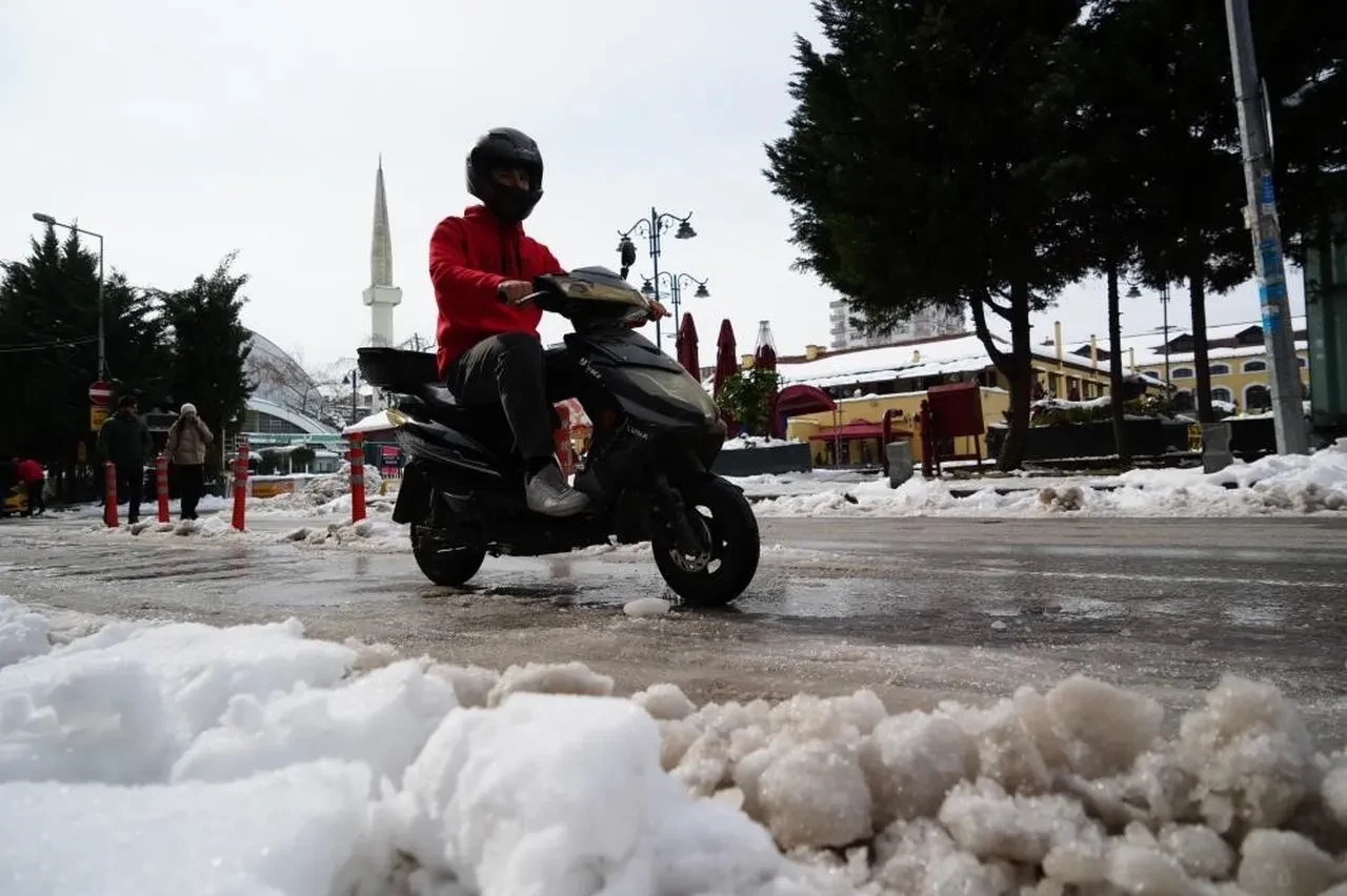 Motokuryelerin trafiğe çıkışı 6 ilde yasaklandı