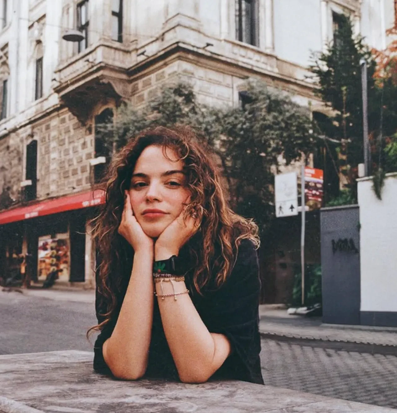 Aslı Bekiroğlu doktor hatası yüzünden iki kez daha ameliyat olacak! "Bağırsağımı kestiler" 