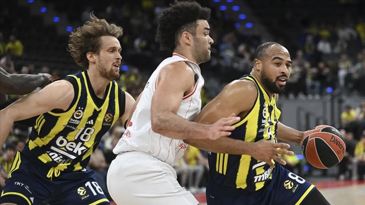 Baskonia Fenerbahçe Beko basketbol maçı hangi kanalda, nereden izlenir? EuroLeague maçının saat kaçta başlayacağı açıklandı