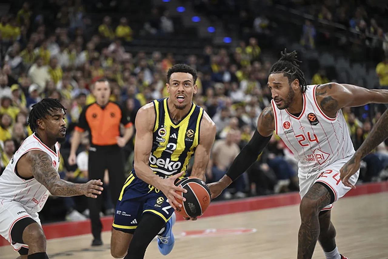 Baskonia Fenerbahçe Beko basketbol maçı hangi kanalda, nereden izlenir? EuroLeague maçının saat kaçta başlayacağı açıklandı