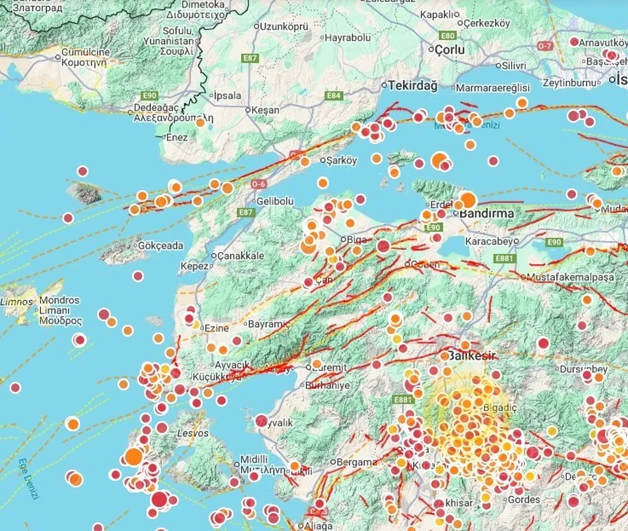 Deprem uzmanı aktivitenin en çok olduğu ilçeyi açıkladı: Mikro depremler oluşuyor
