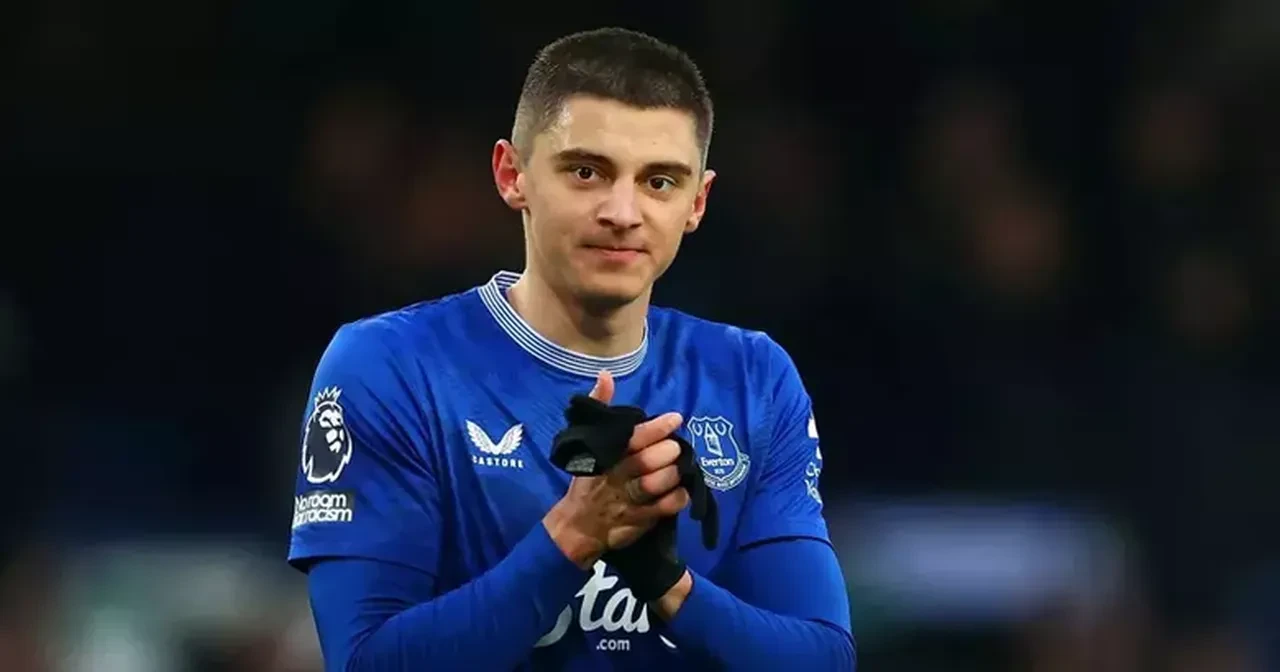 Galatasaray'da transfer operasyonu! İngiltere'den sürpriz sol bek